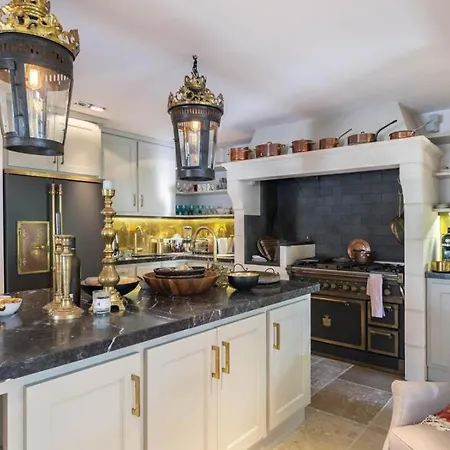 Mediterranean 5br In Cap D'antibes - What'app - 0034-602-661-430 - For Reservations! أنتيب